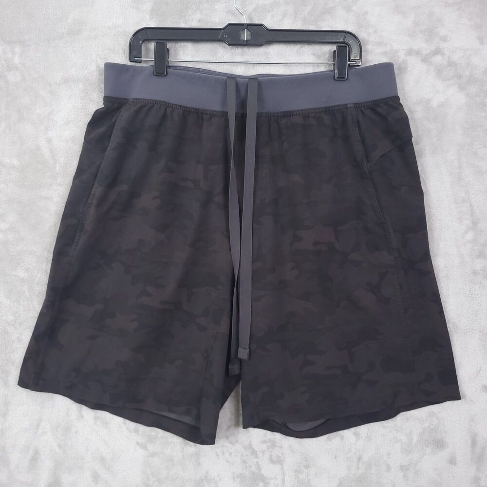 lululemon athletica Men's Black Camo Athletic Shorts